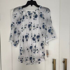 BRAND NEW WITH TAGS Skye's the Limit Blue Floral Blouse